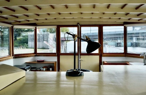 Vieux Malakoff Boat Rental | The Semaphore wheelhouse