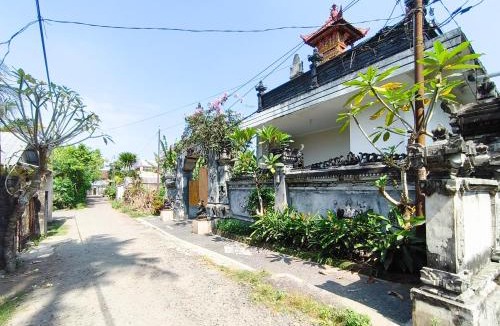 Senggigi Hotel | The Semeton Homestay Senggigi RedPartner
