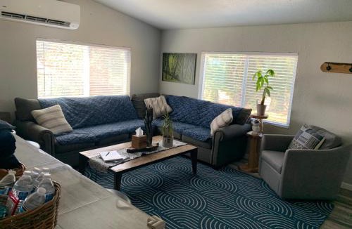 Squaw Valley Villa | The Sequoia guesthouse