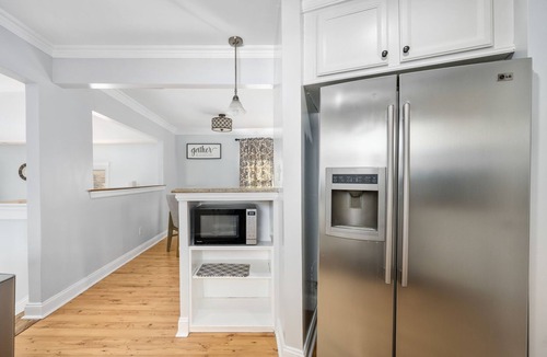 Fredericksburg House | THE SERENE COTTAGE.