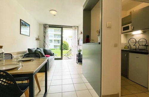 Meylan Apartment | The Serene Suite #FH