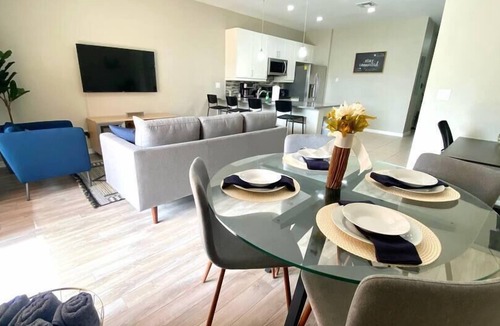 Four Corners House | The Serenity @ 4 Corners w/ Pool