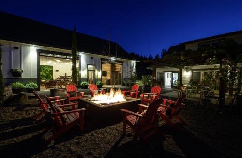 Newberg Bed & Breakfast | The Setting Inn Willamette Valley