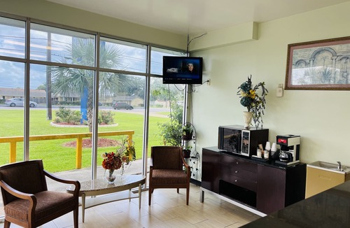 Lobdell/Woodale Hotel | The Shades Motel