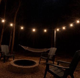 Cave-in-Rock House | The Shady Roost Cozy Cabin with Hot Tub and Fire Pit