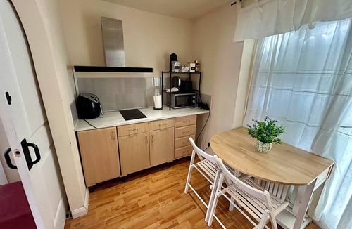 Knutsford House | The Shaw House, No.2