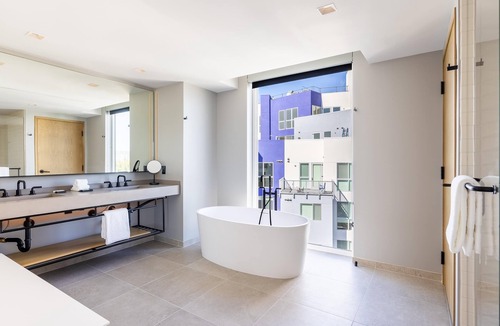Lucerne - Higuera Hotel | The Shay Hotel