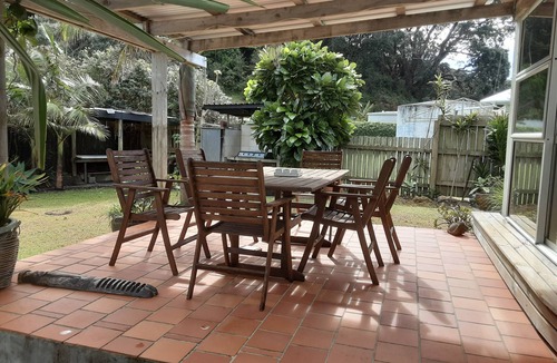 Taupo Bay House | The Shearer's Quarters - Taupo Bay