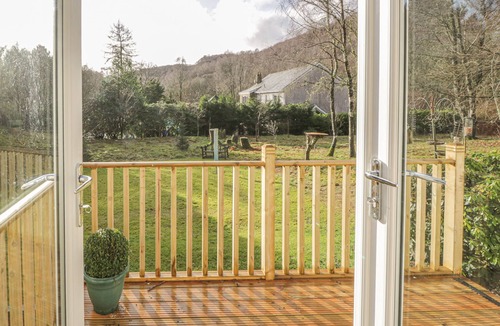 Strathblane Cottage | THE SHEILING, pet friendly, with open fire in Callander