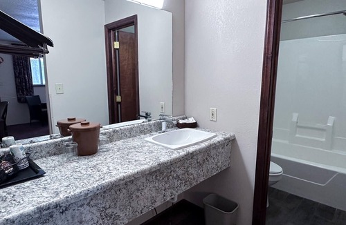 Shelbyville Hotel | The Shelby Inn