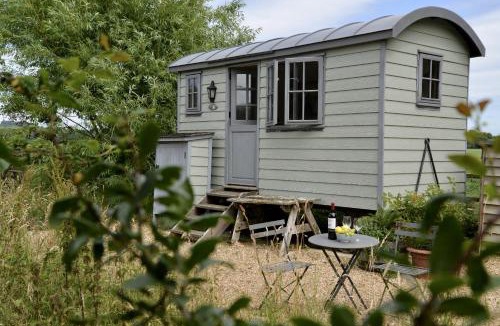 East Ashling House | The Shepherd's Hut @ Chichester Cottage