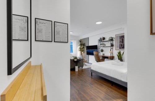 Milton Park Apartment | The Sherbrooke Suite 105
