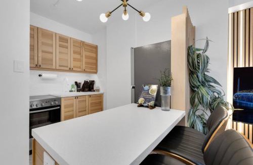 Milton Park Apartment | The Sherbrooke Suite 99