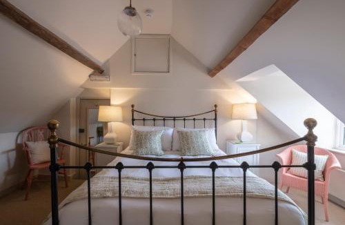 Dunwich House | The Ship At Dunwich