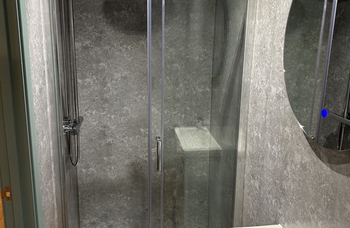 Chelmsford Hotel | The Ship