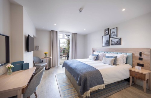 Leigh-on-Sea Hotel | The Ship Hotel