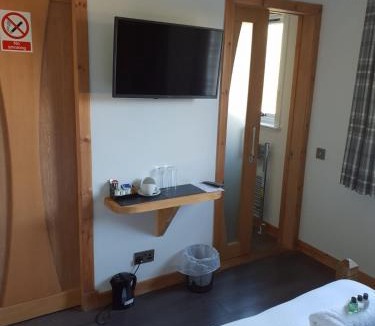 Cromarty Firth Hotel | The Ship Inn