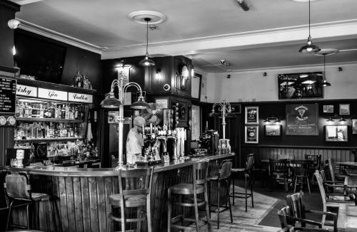 Island Gardens Hotel | The Ship Inn