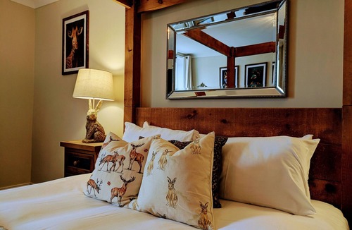 Burmarsh Bed & Breakfast | The Ship Inn