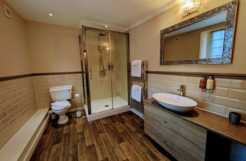 Burmarsh Bed & Breakfast | The Ship Inn