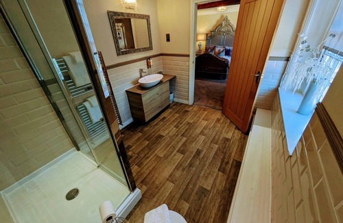 Burmarsh Bed & Breakfast | The Ship Inn