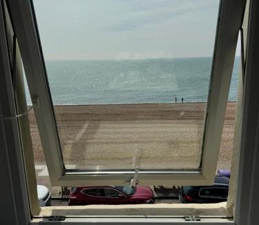 Sandgate Bed & Breakfast | The Ship Inn - Sandgate