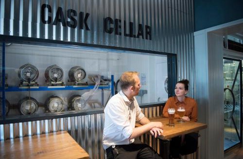 Chatham Hotel | The Ship & Trades