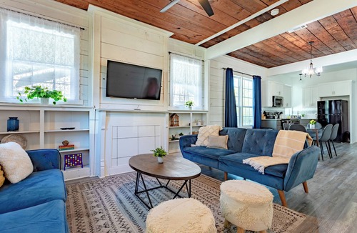 North Waco House | The Shiplap Cottage: 9min to Silos/Downtown/Baylor