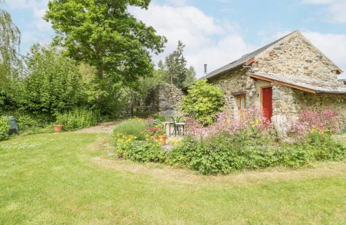 Henryd House | The Shippon