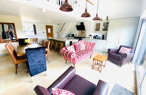 Helsby House | The Shippon