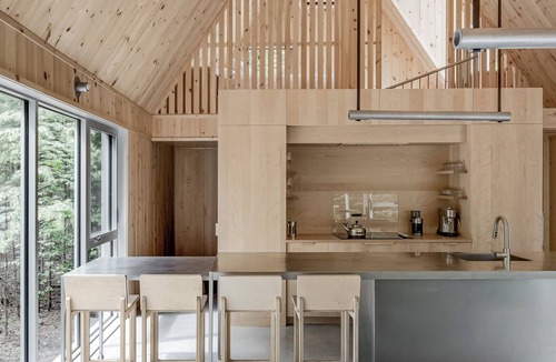 Chertsey Ski Chalet | The Shoal
