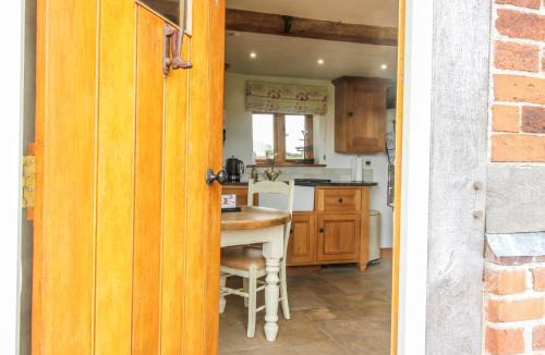 Sugnall House | The Shooting Folly