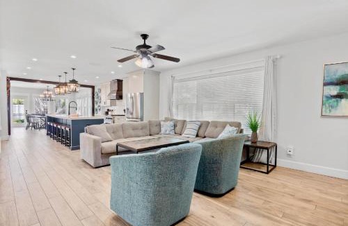 Saint Armands Key House | The Shore House
