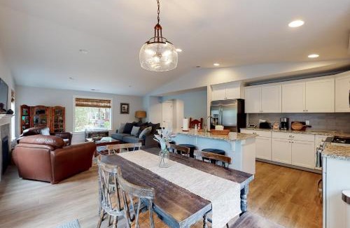 Manzanita House | The Shore Pine