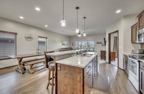 Spirit Lake House | The Shore Thing at Bridges Bay Resort (Formerly Boji Paradise)