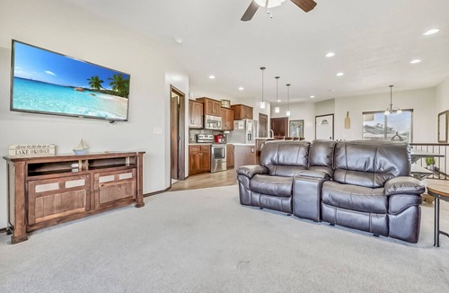 Spirit Lake House | The Shore Thing at Bridges Bay Resort (Formerly Boji Paradise)