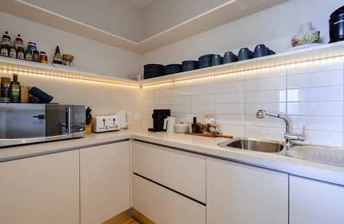 Curlewis House | The Shoreline Escape