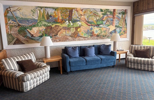 Grand Marais Hotel | The Shoreline Inn