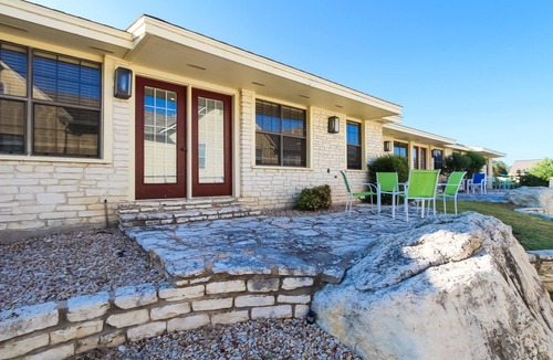 Highland Lake Estates Apartment | The Shores at Lake Travis