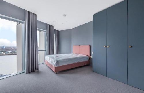 Canary Wharf Apartment | The Shypeny
