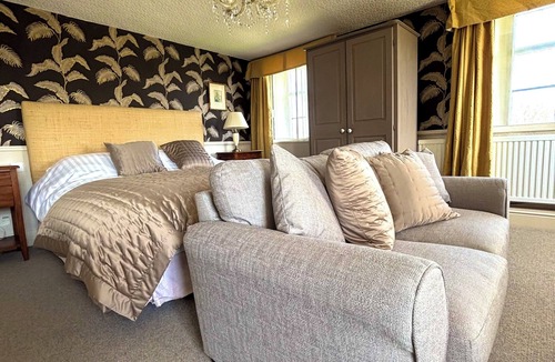 Fotheringhay Hotel | The Sibson Inn Hotel