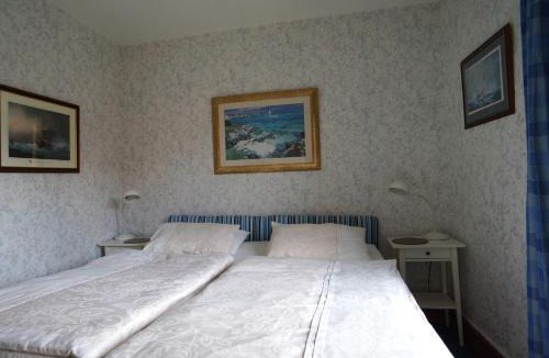 Martinpuich Bed & Breakfast | The Silent Picket