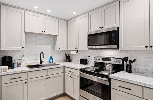 Morton Apartment | The Silo 1 - Traveler's Haven