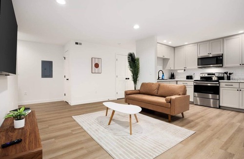 Morton Apartment | The Silo 1 - Traveler's Haven