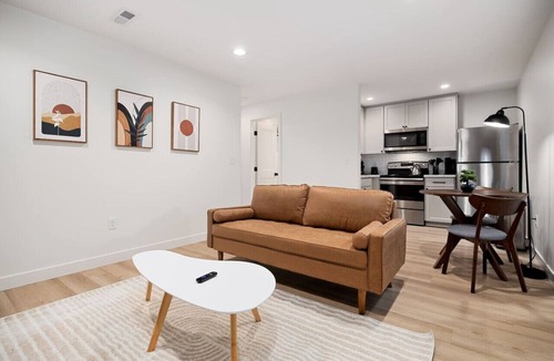 Morton Apartment | The Silo 3 - 1bd Lofi Vibes