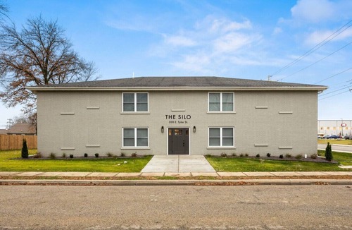 Morton Apartment | The Silo 6 - 1BD Modern Abode