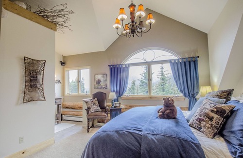 Saint Mary's Bed & Breakfast | The Silver Lake Lodge