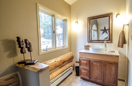 Saint Mary's Bed & Breakfast | The Silver Lake Lodge