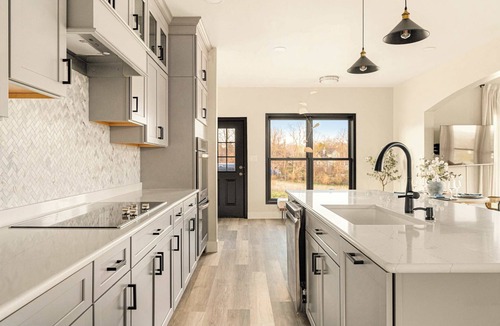 Lansing House | The Silversands Lakehouse