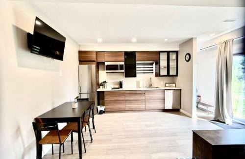Doon South Apartment | The Simple Escape, Walkout Basement on Ravine